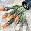 Fiori decorativi 5 teste tulipani vintage bouquet pu holding artificial giardino disposizione fiore falsa vasi arredamento cerimonia della festa nuziale