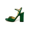 2024 Designer di sandali da donna New Womens Summer Nuova catena con sandali Middle High High Cowhide Gold Goldle Fibbia sandali