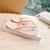 Slippers Solid Color Flip Flops Out Buiten beknopte Lederen Comform Fashion Holiday Modern Flats Heels Shoes For Women 2024