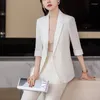 Zweiteilige Hosen für Frauen formale elegante Frühjahrs -Sommer -Geschäftsanzüge weibliche Hosenanzüge für Ladies Office Blazer Professionelle Karriereinterview