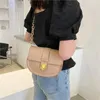 Sac printemps et été petite femelle 2024 Fashion Saddle Bounder Messenger Retro Solid Color Wallet Hands