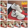 2024年の高級デザイナーRhyton Shoes Multicolor Gicci Sneakers Mens Lemens Trainers Vintage Chaussuresプラットフォームスニーカーストロベリーマウスシュー