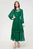 Casual jurken Hoge kwaliteit Chiffon Long Dress 2024 Lente zomerstijl Women Ruffle Floral Deco Sleeve Dark Green Maxi Bohemia