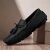 Sapatos casuais mulheres bombas homem redondo mocassins grossos 2024 outono couro de couro genuíno deslize em 39-44 plus size preto laranja branca