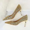 Chaussures habillées style européen Sexy Nightclub Slim High Heels Fashion Fashion Fashion Sparkly Sequin Single