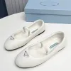 Designer klassische Marke Ballet Flats Frauen Leder Luxusschuhe echte Leder Mary Jane Dreieck Kristall Dekoration Runde Kopf Mode Tanzschuhe