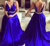 Robes élégantes robes de soirée bleu royal 2017 Spaghetti profonde V Neck Spaghetti une ligne Robes de bal