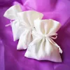 Afficher les petits sacs-cadeaux en tissu blanc 7x9cm de 50 anniversaire de mariage de mariage canding emballage sac bijoux de jute de jute