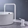 Zlew łazienki krany basenowe kran nowoczesne podwójne otwory biały mosiądz mosiądz pojedynczy uchwyt i zimny mikser kran