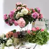 Kwiaty dekoracyjne sztuczne rośliny Piękne fałszywe kwiatowe flores do DIY Home Outdoor Garden Dekoracja ślubna