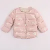Coppa di cappotto in stile coreano per bambini 2024 abiti di cotone per bambini in stile autunno e inverno femmina femmina baby caldo indossando f f