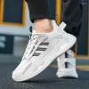 Chaussures décontractées Eziiot Sports de mode masculine coulant en tissu respirant mousse de mousse extérieure - confort blanc taille 39-44
