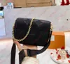 Luxury Cross Body Body Femme Fashion Sacle Chain Chain Sac Coussin Designer Handsbags Totes Pursets Portefeuilles Embrayage Messenger Evenage Crossbody Body Sac à dos Dhgate