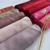 Vrouwen hijabs hijabs moslim mode vrouw klassiek Simple Wind Pure Color Long Headscarf in Solid Color America Selling HeadScarf 240327