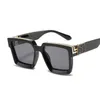 Sunglasses Fashion Square Man Brand Designer Plastic Frame Sun Glasses Shades For Woman Black Silver Mirror