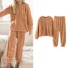 Thuiskleding gebreide pyjama set voor vrouwen warme pyjama's fuzzy sets gezellig fleece oversized pullover broek gelaagdheid camisole