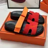 Designer Chypre Leather Sandals Slippers Hernnes Chypre Dames Mens Leather Blue Canvas Fuchsia Black Suede Flats Slides Summer Beach Women Men Men Techno Sandaal 35-45