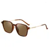 Lunettes de soleil Fashion Square Polarisé Femmes Men Vintage Ultralight Outdoor Beach Dames UV400