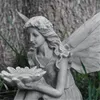 Suower Fairy Staty Solar Lighting Wings Ornament utomhus Vackra ängelskulptur Dekorativ figur Ornament Garden Decor 240329