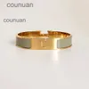 2023 Pulseira de charme Designer Design Bangle Aço inoxidável Buckle Goldlelle Jóias de moda Jóias de moda Homens e mulheres Bracelets de alta qualidade Bracelets5076045