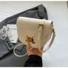 Handväska designer 50% rabatt på heta varumärkesväskor Triumphal Bag Womens New High Fashion Single Shoulder Crossbody