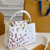 Designer capucines schoudertas mode roze bloemen patroon handtas dames luxe lederen crossbody portemonnee klassieke bb tassen voor vrouwen retro hobo bakken -24