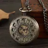 Pocket Watches Antique Bronze Hollow Carved Mechanical Pocket Mens Roman Digital Hand Bone Pendant Steam Punk Presentlåda L240402