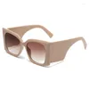 Lunettes de soleil Frames 2024 Instagram Super Butterfly Cat Eye Women's High Fashion Brand conçu des lunettes de parterres de soleil polyvalentes conçues