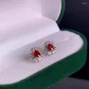 Studörhängen fina smycken 925 Sterling Silver Inlagd Natural Ruby Ear Studs Lovely Ladies Support Testing