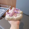 HBP bez marki 2024 Spring Mesh Buty dziecięce Buty żeńskie niemowlę miękkie buty podeszwa męskie buty do chodzenia dla niemowląt