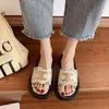 Designer Women Luipaard Print Dikke bodem Slippers Mocassins Scuffs Lazy New Fashion Luxury Ladies Fluffy Slippers Outdoor Casual Shoes Low Top Comfort Flats