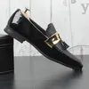 Lässige Schuhe Quasten Männer Hochzeitskleid Leder Rundkopf Slip auf formelle italienische Businessschuh schwarzer Sommer Oxford Lofers 187