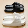 Frankrijk Designer Sandalen Chan-Nel Dames slippers Gebreide stro slipper luxe vrouwelijke muilezels flats glijbanen strand chunky hiel flip flops zomer dames schoenen 2c