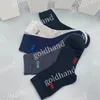 Nouvelles chaussettes de marque de marée pour femmes chaussettes en coton cinq paires de lampe de mode sport lettre de mode chaussettes