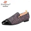 Повседневная обувь Piergitar Flash Purple Sequined Canvas Slippers с патентными кожаными пальцами ручной работы Moccasins для вечеринок и свадьбы плюс размер