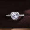 Romantische glänzende weiß vergoldete weiße golatierte herzförmige Ring Zirkon CZ für immer Liebe Herzfinger Ring Valentinstag Schmuck