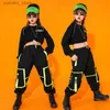 Broek Hip Hop Girls Cargo Pants Crop Top 2 PCS Sets Kids Sweatshirt Joggers Child Dance Desse Cool Outfit Jazz Teen Street kostuums L46
