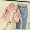 Byxor barnkläder 2022 Spring Autumn New Floral Cute Baby Shirt +Denim Bell Bottom Jeans Pants Casual Sweet Girls Clothes Suit L46