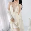 Vêtements à domicile 2pcs vêtements de nuit Femmes Strap de robe Rouffles Suit de nuit sexy