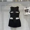 Casual Dresses Prepomp 2024 Spring Summer Collection ärmlösa Ruched Kronblad Kontrast Färg Tweed Kort klänning Kvinnor GP397