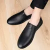 Scarpe casual da uomo slittamento all'aperto su business in pelle uomini traspiranti uomini classici mocasti morbidi mocassini da uomo