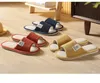 Slippers 2024 Summer Linen Wholesale Men's Home Indoor Homany não deslize o algodão de quatro estações e mudas femininas