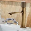 Badkamer wastafel kranen antiek messing retro geborsteld gouden kraan en koude mixer tap single gat washbasin huishouden