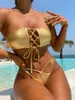 Kvinnors badkläder 2024 Golden Shiny for Women Sexig hög midja ihålig ut axelfri bikini snörning Bandage Backless baddräkt