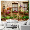 Tapisseries Street Landscape Tapestry Medelhav Arkitektur Gröna växter och blommor Rustik Dörrar Windows Patio Wall Hangings Decor