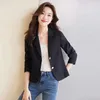 Costumes pour femmes courte petite veste de costume d'automne printemps 2024 à la mode élégante petite manteau famale design sens niche blazer tops