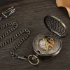 Pocket Watches Retro Luxury Mechanical Pocket Mens Christmas Gift Retro Hand Wrapped Metal Digital Display Manual Pocket Timing L240402