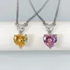 Colares pendentes Ne'w Acessórios de engajamento de colar de coração requintados para mulheres Bling Love Love Cubic Zirconia Birthday Presente Jóias