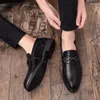 Casual Shoes Designer Luxury Mens Wedding Dress Loafers Brand Business Moccasin Leather Buckle Driving Formal Suit For Men B335