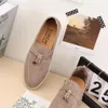 Casual schoenen sneakers loafers voor mannen 2024 mocasines hoogwaardige luxe bruin suede lederen flats vrouwenmerk